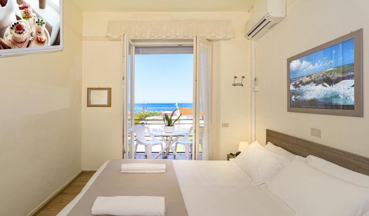 Hotel Lungomare Lido di Camaiore