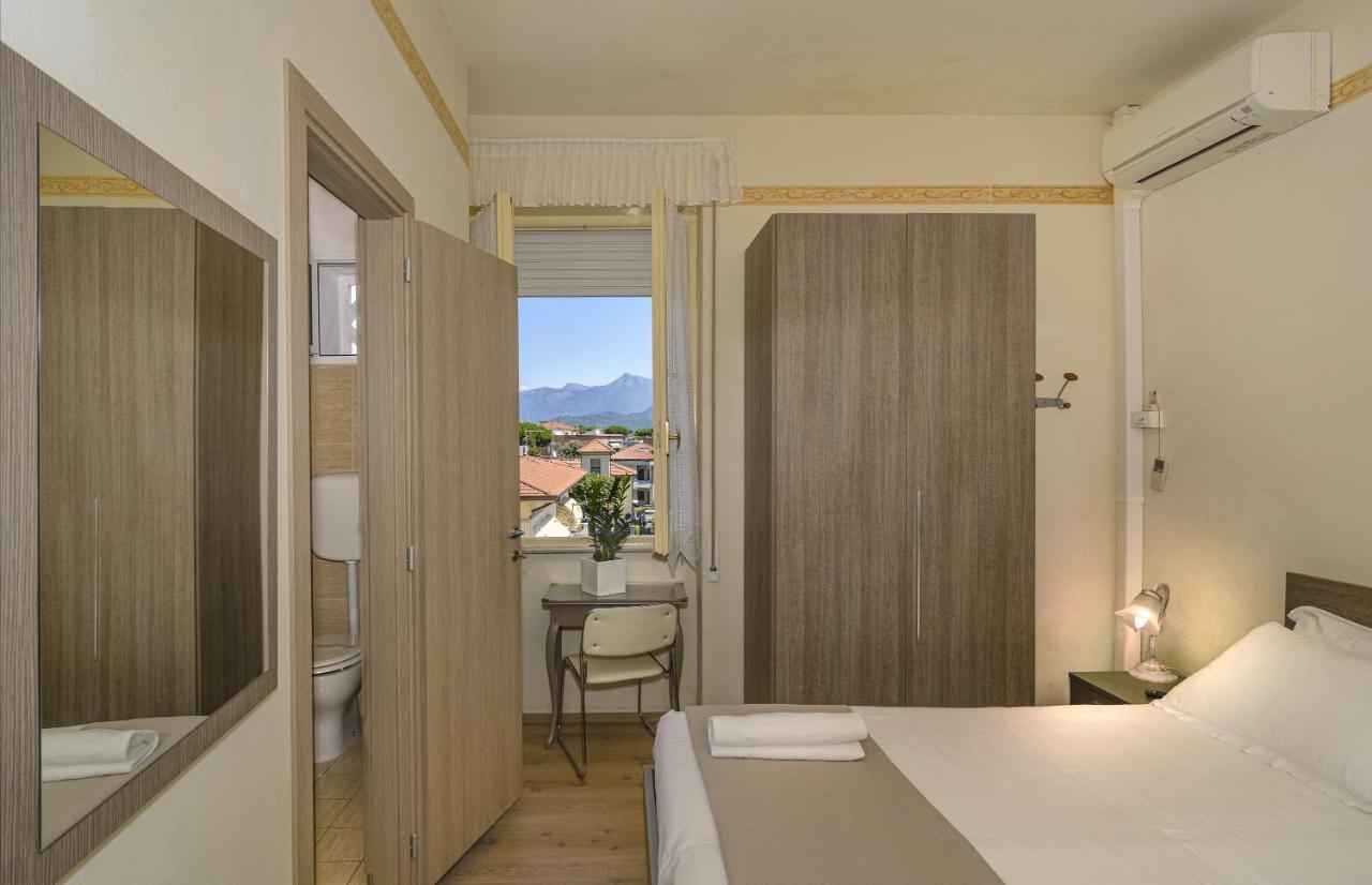 Hotel Lungomare Lido di Camaiore