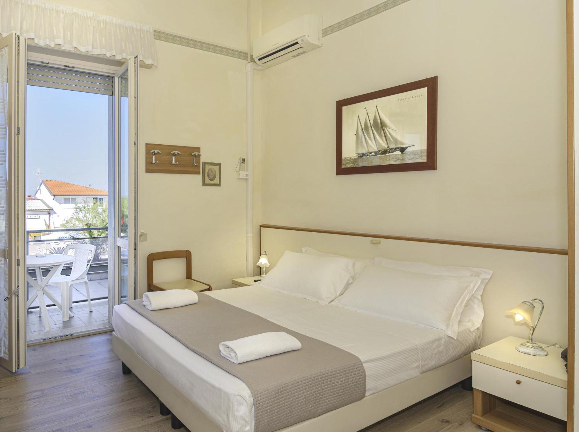 Hotel Lungomare Lido di Camaiore